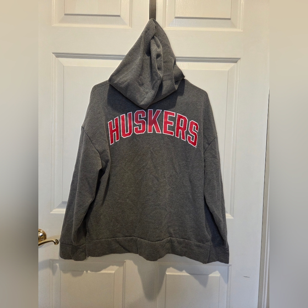 Vicoria's Secret PINK Nebraska Huskers Pullover Lace Up Hoodie Medium - Picture 8 of 10